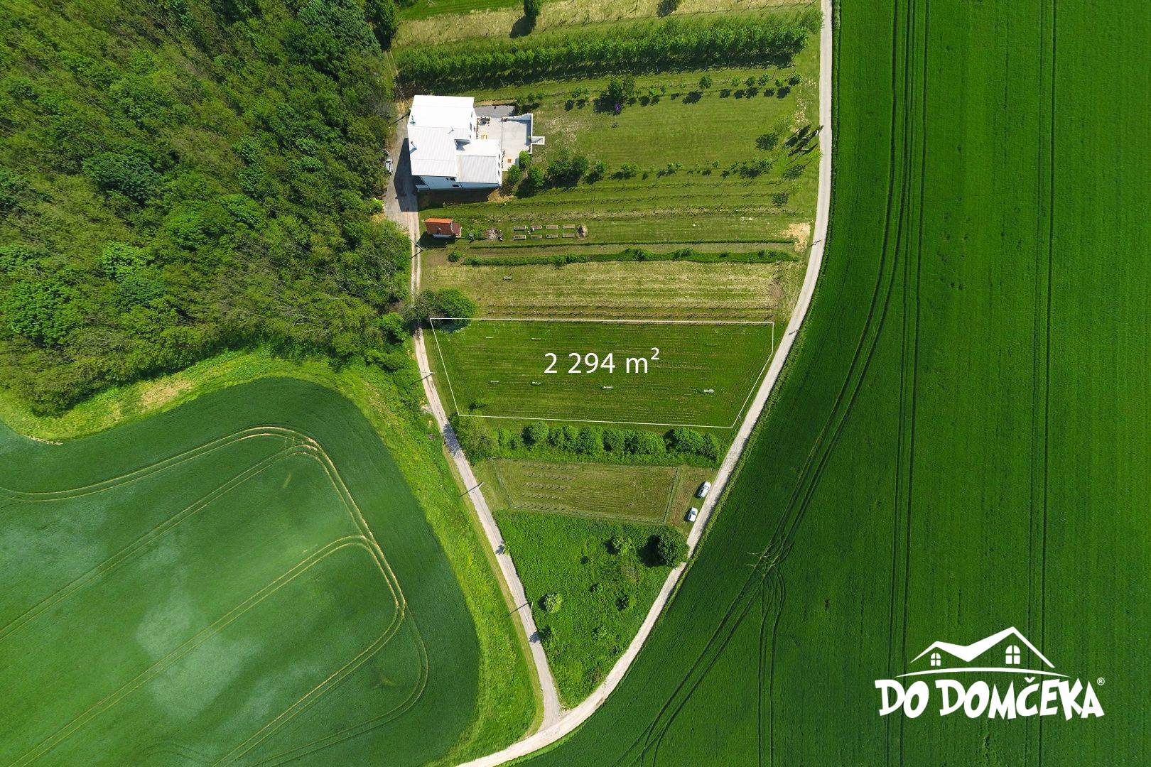 DO DOMČEKA | Slnečný pozemok vo vyhľadávanej vinohradníckej oblasti, Topoľčianky, Zlaté Moravce