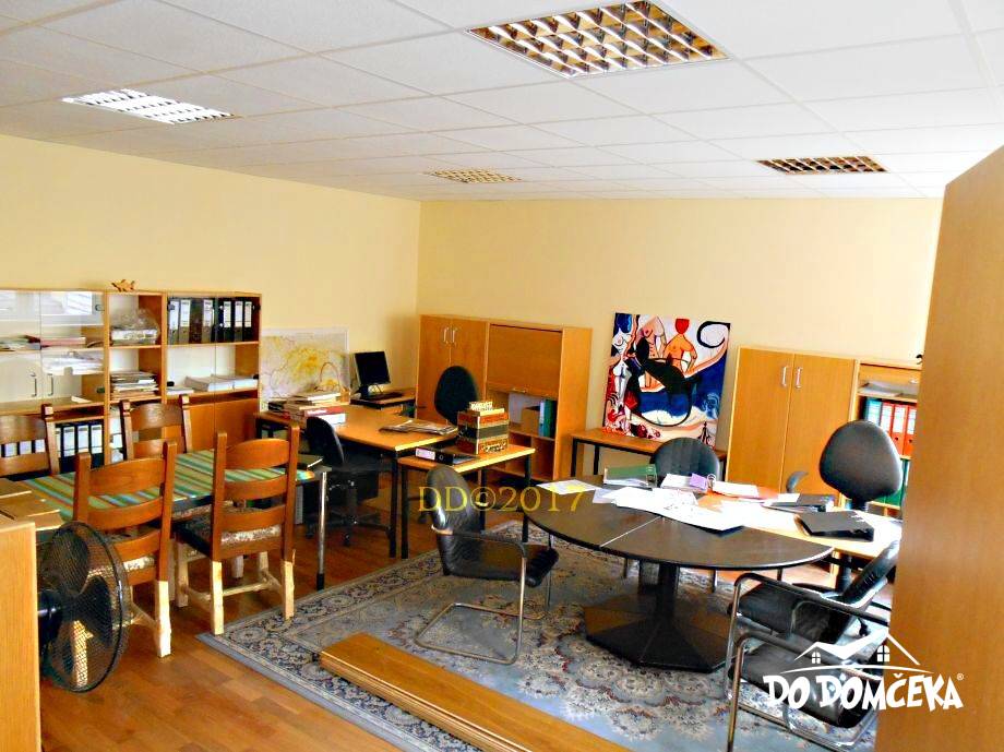 Komerčný priestor, kancelária, Fortnička, Hušták, Banská Bystrica, možnosť zmeny na byt